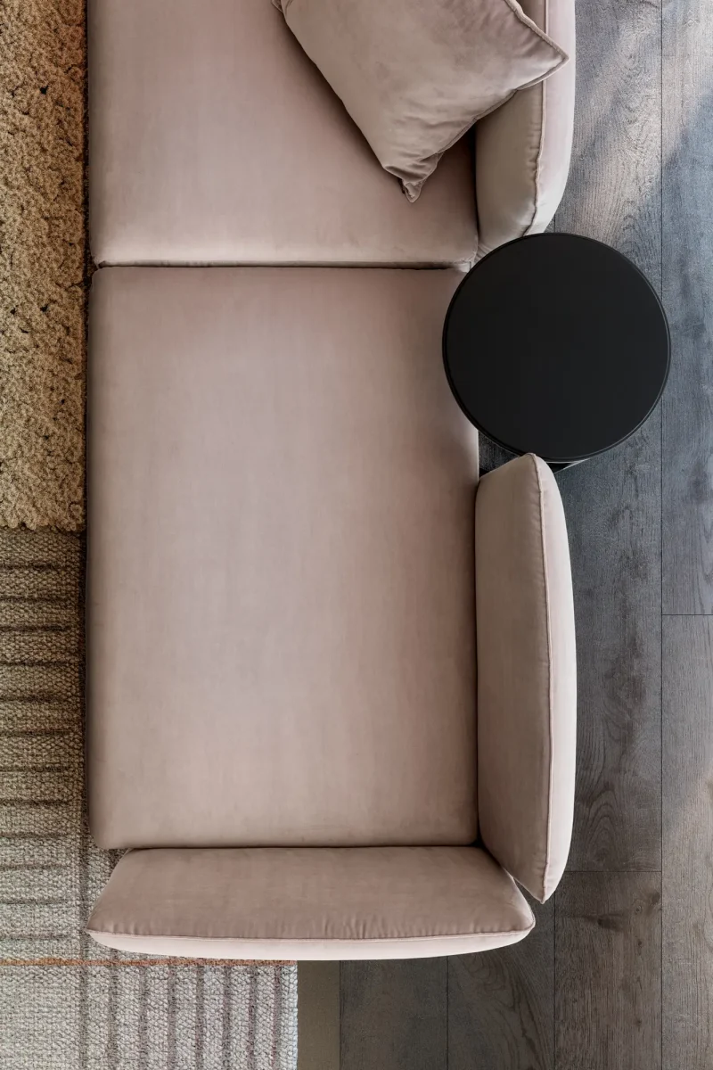 Twils - Divano T–Pad by Matteo Ragni